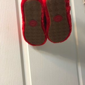 UGG Shoes - Red Fur UGG SlIdes Size 8 UGG Shoes - Red Fur UGG SlIdes Size 8